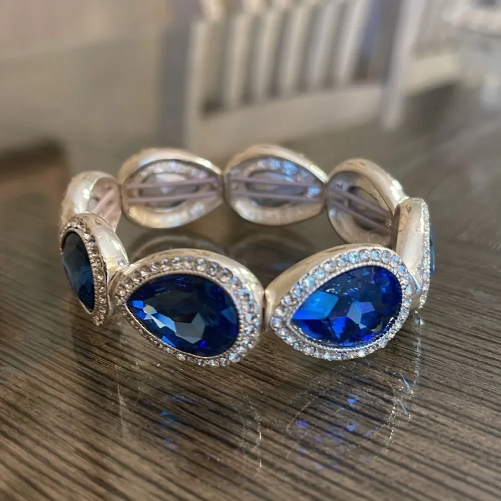 Vintage brand monet
